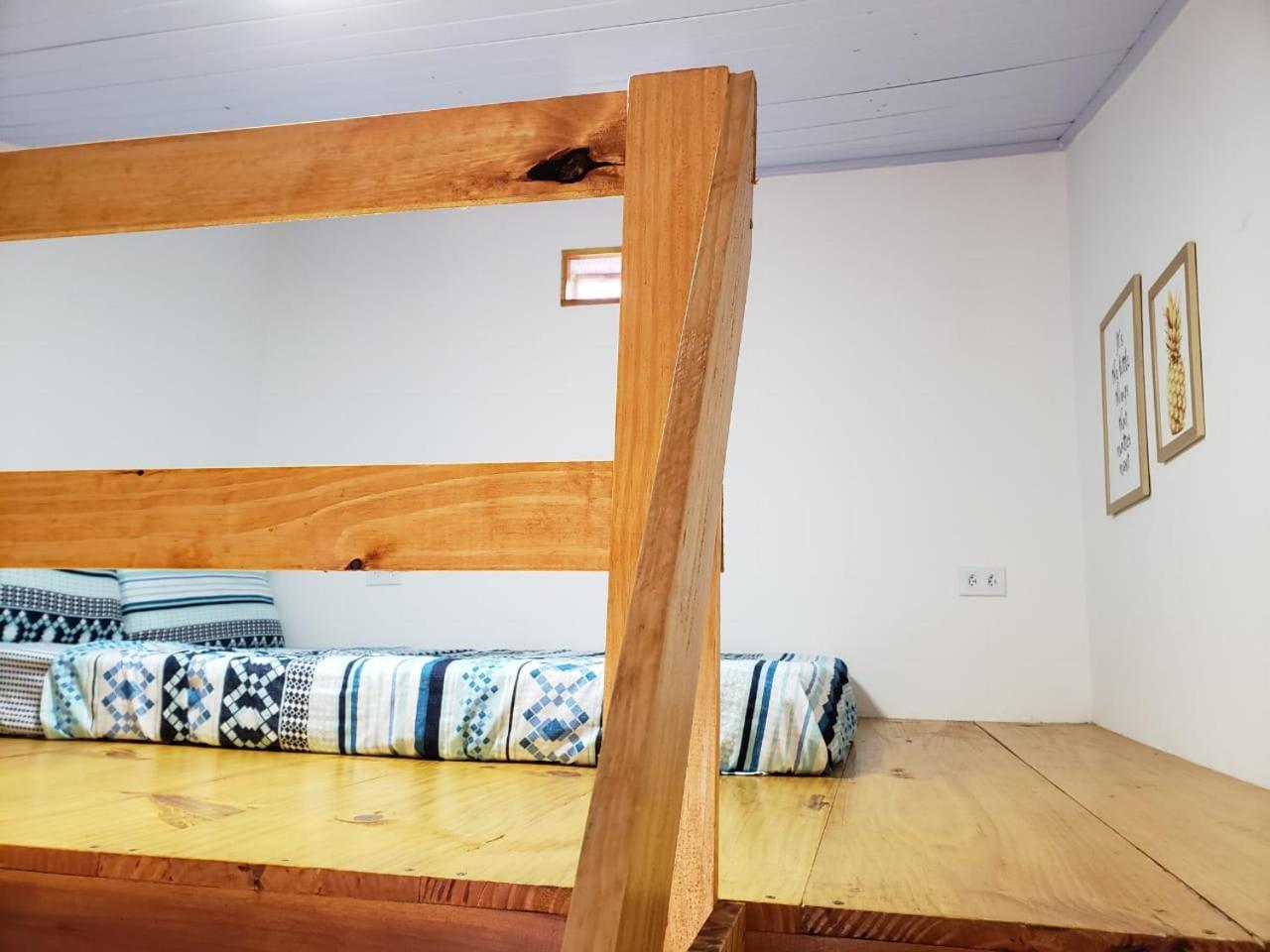 Santo Quintal Hostel Ubatuba Eksteriør bilde